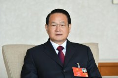 奮發(fā)蹈厲作示范 對標(biāo)一流勇爭先 描繪好新時代江西改革發(fā)展新畫卷——專訪全國人大代表、江西省委副書記、省長易煉紅