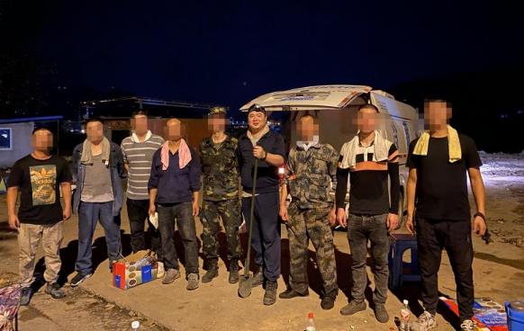 阻擊山火 國壽人沖鋒在前線